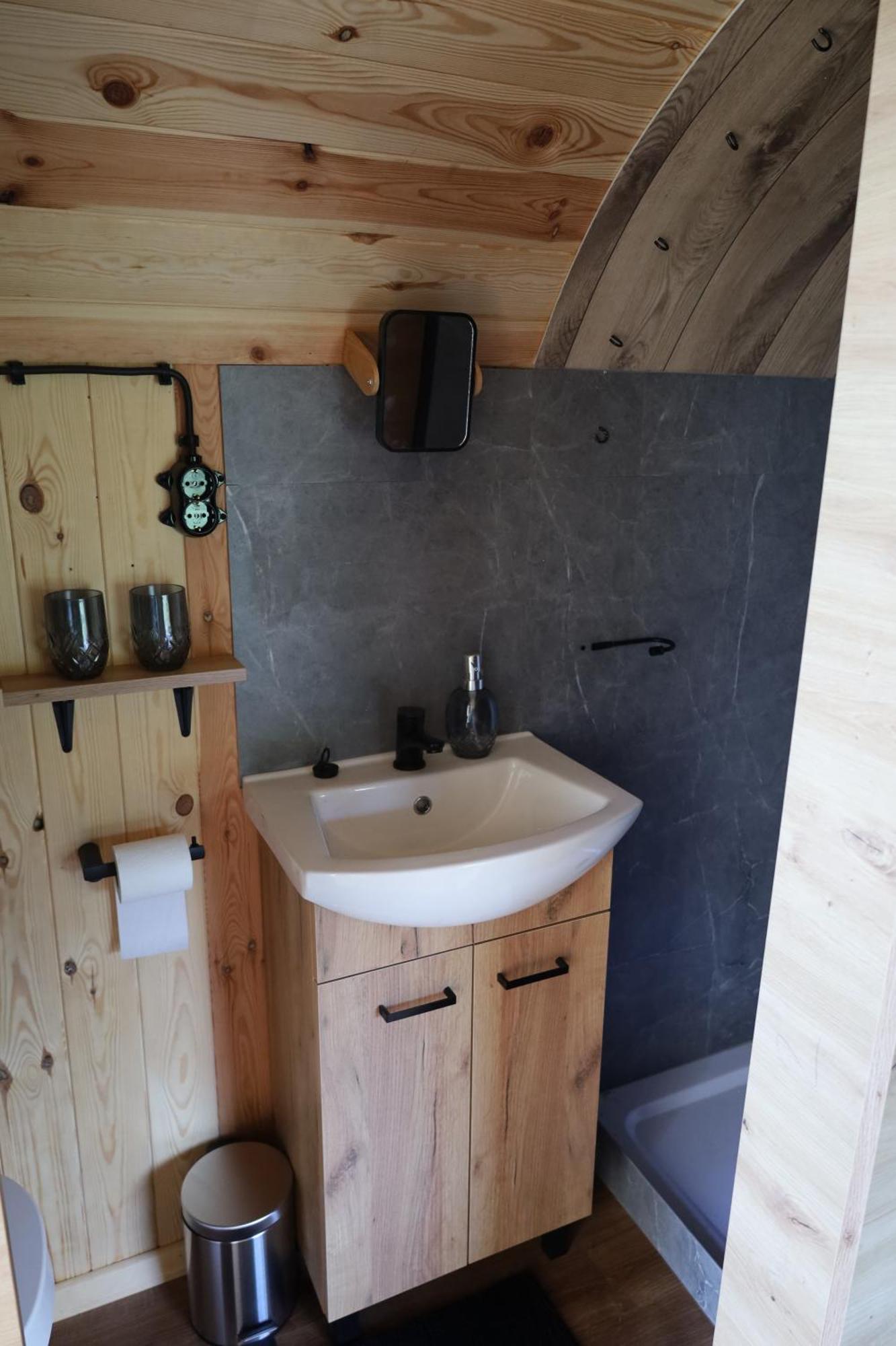 Oaza Swiety Spokoj - Domek Z Balia I Jacuzzi Rzasnik Exterior photo